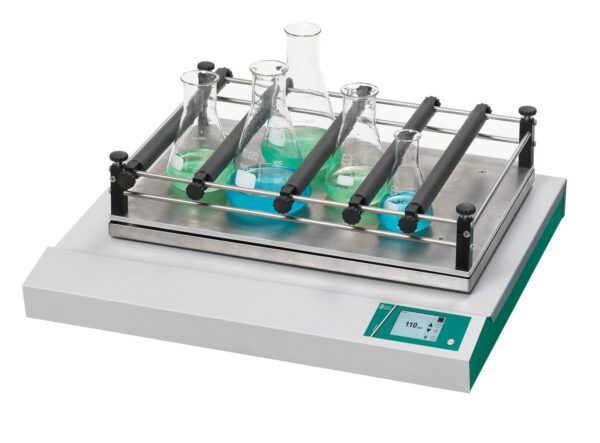 Hot plate shaker for shaking and heating at the same time
