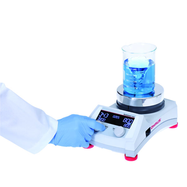 Ohaus guardian 7000 e-G71HSRDM lab hot plate stirrer. Control by person
