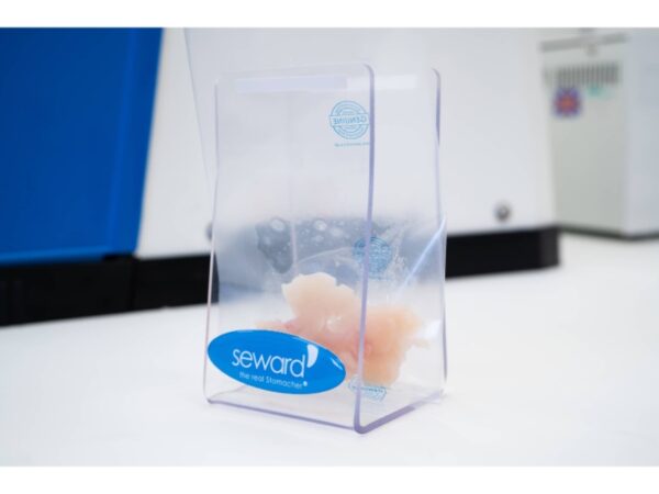 Stomacher 80 Biomaster bags for small-volume lab blender sample preparation with bag opener