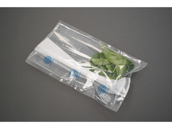 Stomacher 400 Classic side-strainer bags for convenient solid-liquid separation in lab blending with sample