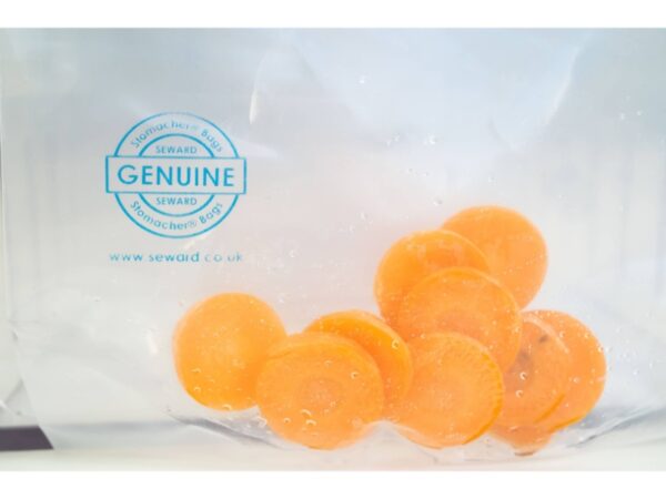 Stomacher 400 Circulator bags for efficient sample homogenization in lab blenders: food sample