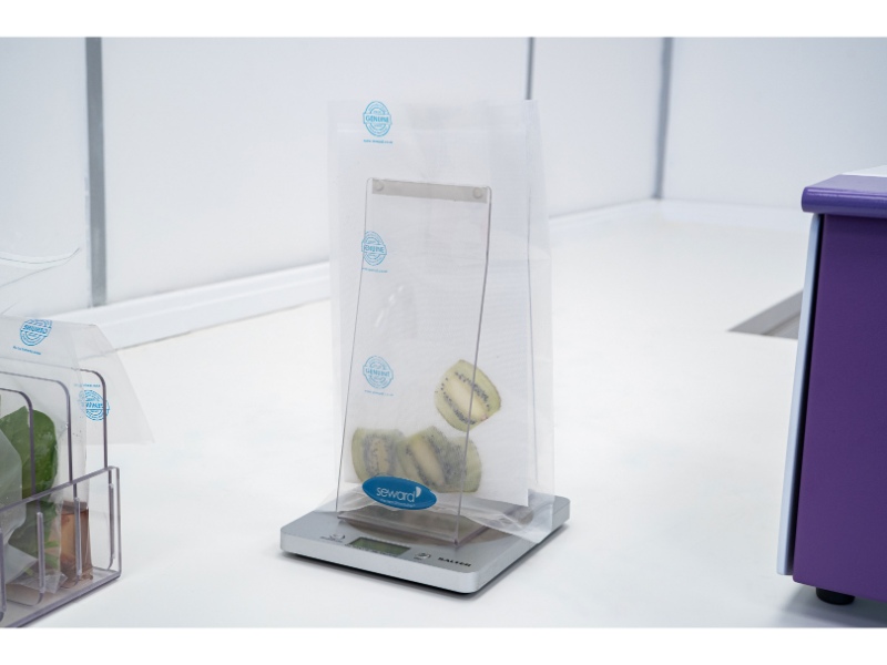 BA6095 Stomacher 400 zakopener voor gemakkelijke toegang en handenvrij laden in laboratoriummengers