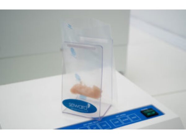BA6098 Stomacher 80 bag opener for efficient and clean sample preparation in lab environments