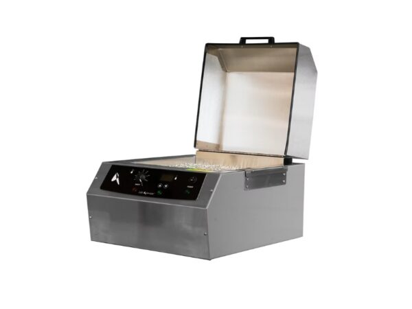 Lab Armor M714 bead bath open view with bath beads for safe and uniform laboratory heating