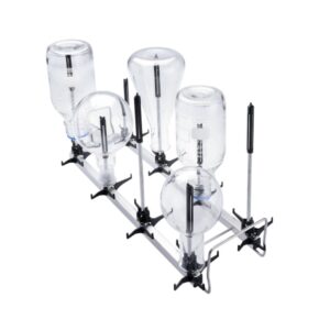 Miele laboratorium vaatwasser A 300/3 injectormodule met flessen en kolven – professionele reiniging van glazen labflessen