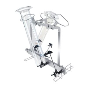 Miele laboratorium vaatwasser A 306/1 injectormodule – beladen met maatcilinders voor efficiënte laboratoriumreiniging.